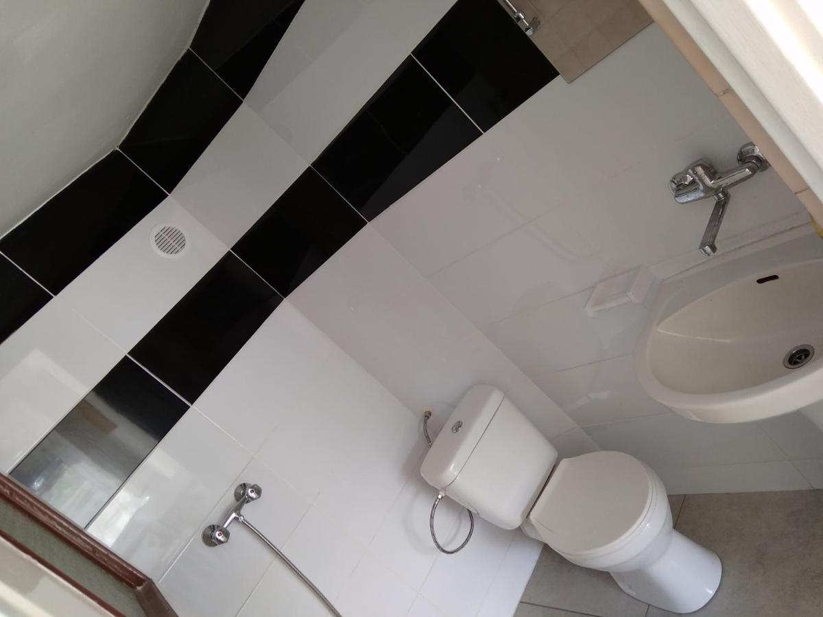 Apartament Przy Parku Noclegi Плоцк Екстериор снимка